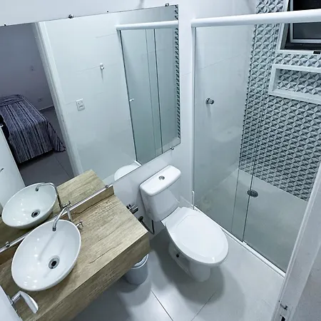 Casa Moderna Em Ubatuba Com Churrasqueira E Wi Fi-2